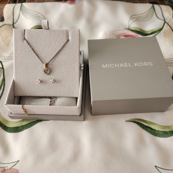 Michael Kors 925 sterling silver necklace & earrings set - Picture 1 of 6